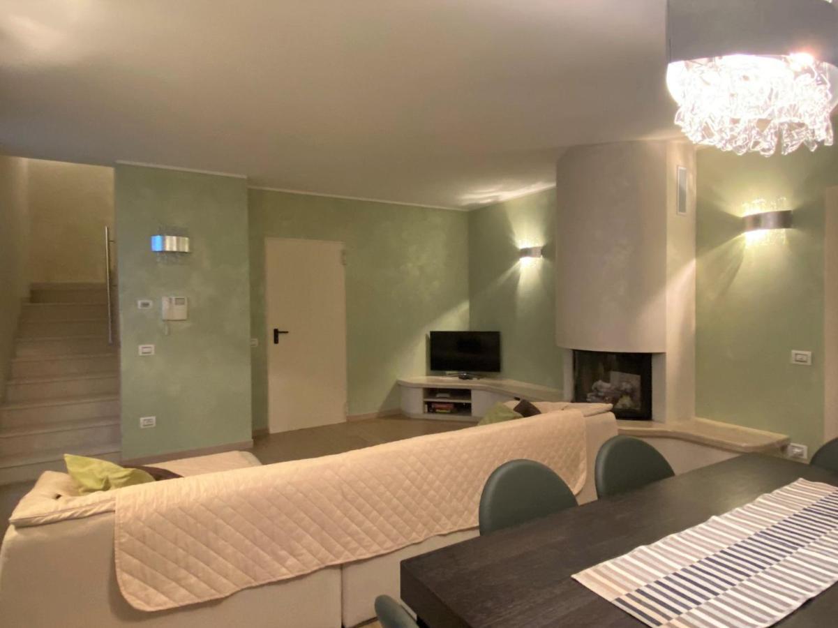 The Diamond - Luxury Villa With Private Pool 파뎅게술가르다 외부 사진